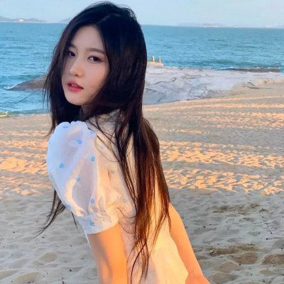 春泥溅花红